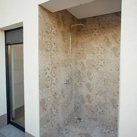 فيلة Bianca بلاغاي